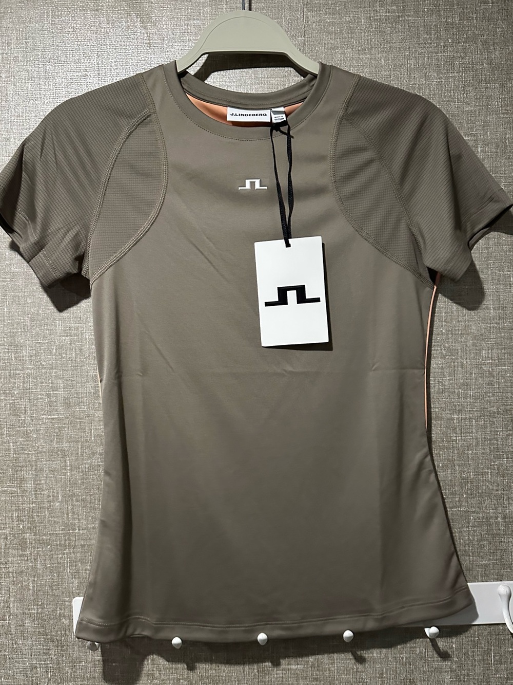 UNRELEASED 2027 NWT J.Lindeberg Women’s Short Sleeve Active Tee